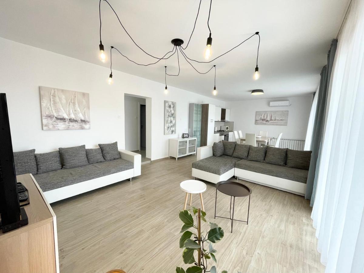 Apartments Maja Dramalj Exterior photo